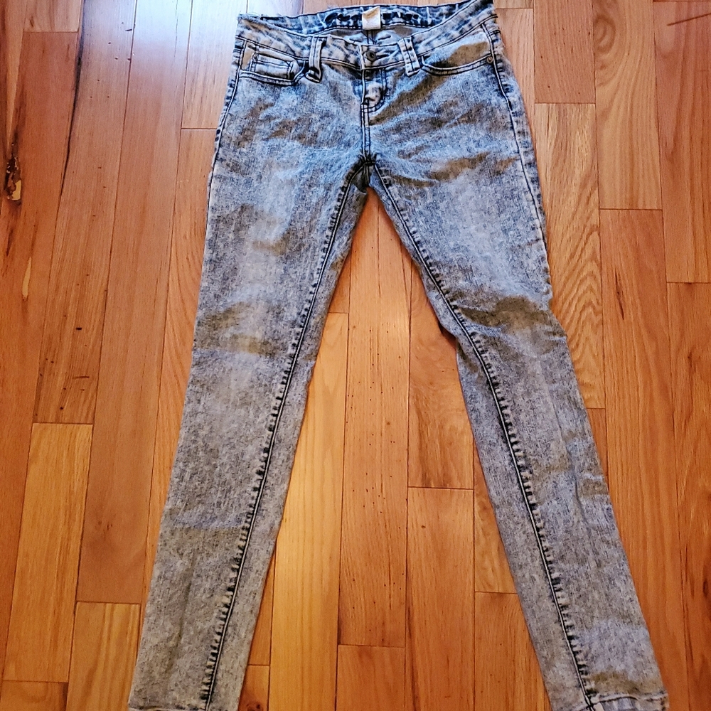 Acid Wash Jeans